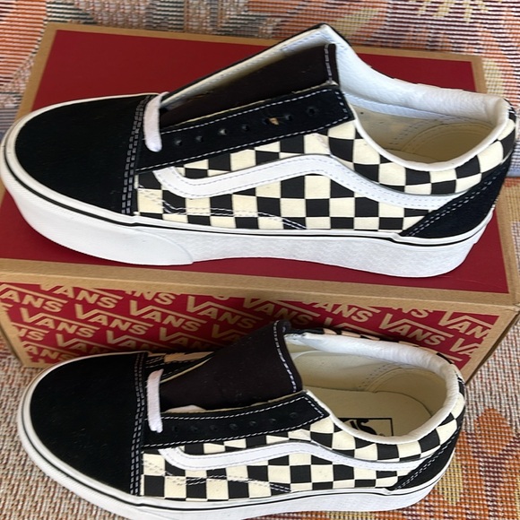 Vans WMNS Old Skool Stacked 
Checkerboard Black/Classic
VN0A7Q5MTYQ
Platforms - Picture 2 of 16